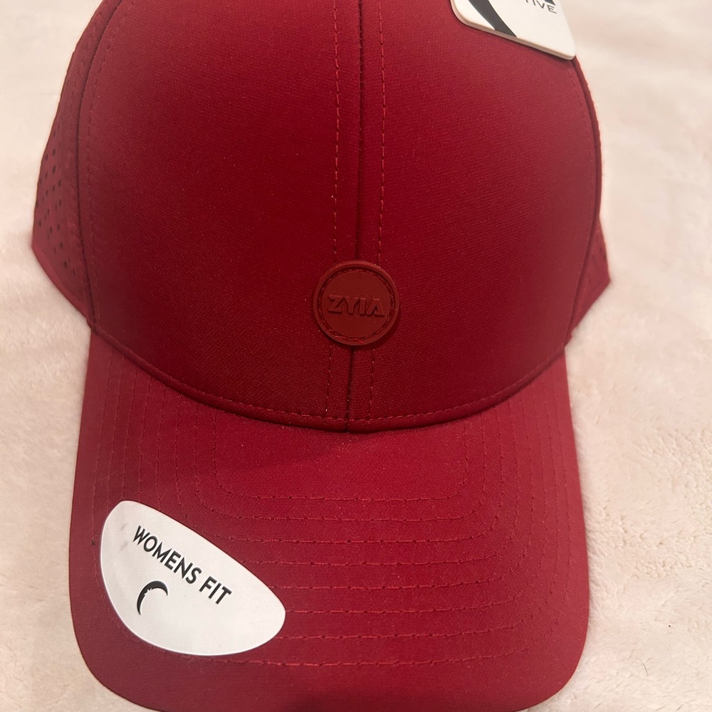 Zyia Active Red Women's Fit Cap NWT